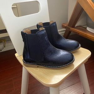 Jcrew kids shoes size 11.  Navy blue worn twice!!